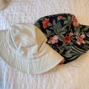 2 bucket hats
